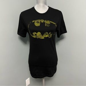 BATMAN DC COMICS Graphic T-Shirt size Small Unisex short sleeve